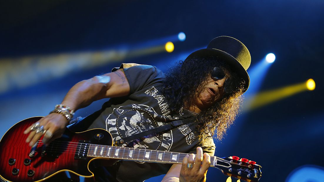 Guns N’ Roses si u nás podávají dveře. Slash a McKagan zamíří do Brna, Dave Matthews Band zahraje v Praze